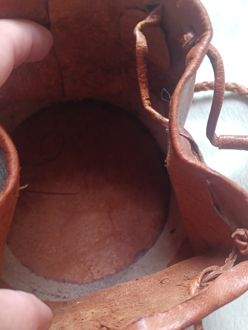 Handmade Leather Pouch - Picture 13 of 15